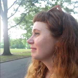 Meet your Posher, Chloe